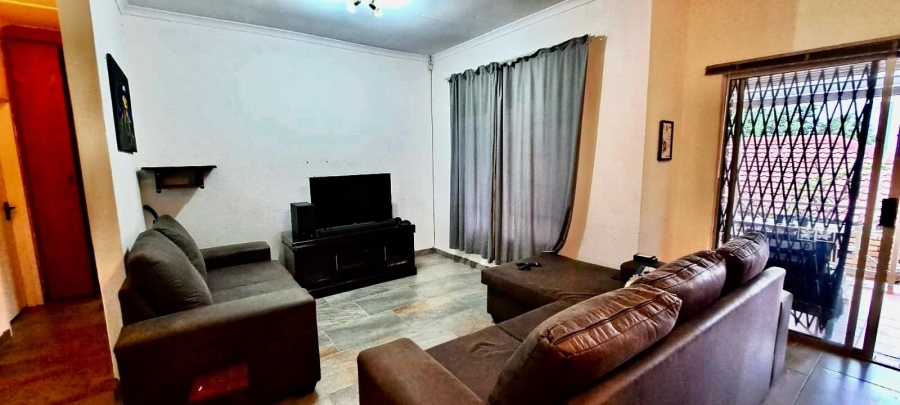 To Let 2 Bedroom Property for Rent in Safari Gardens North West